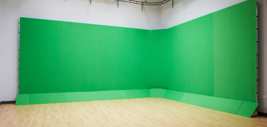 Read more about the article Examine This Report On green screen studio Singapore