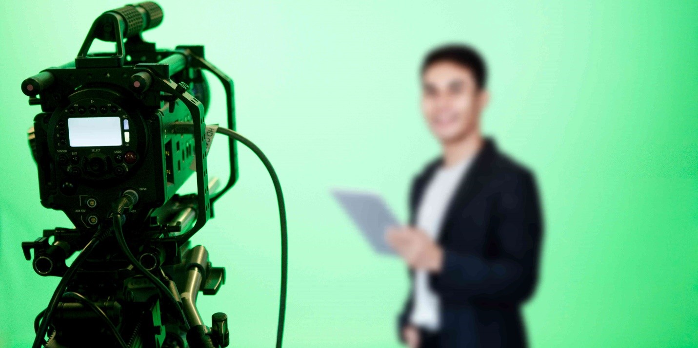 How Live Webinars and Green Screen Services Can Help Your Business in Singapore